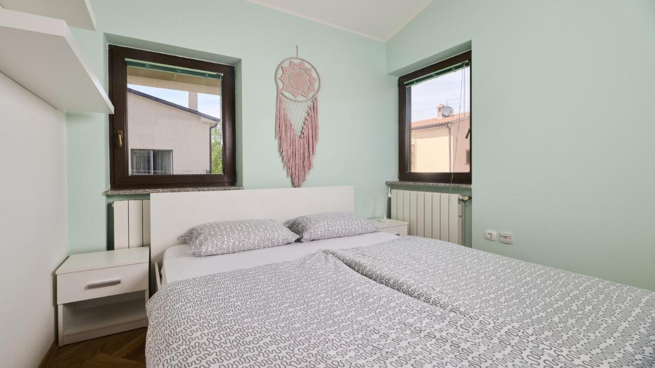 Apartment Iriska Novigrad Istria Exterior foto