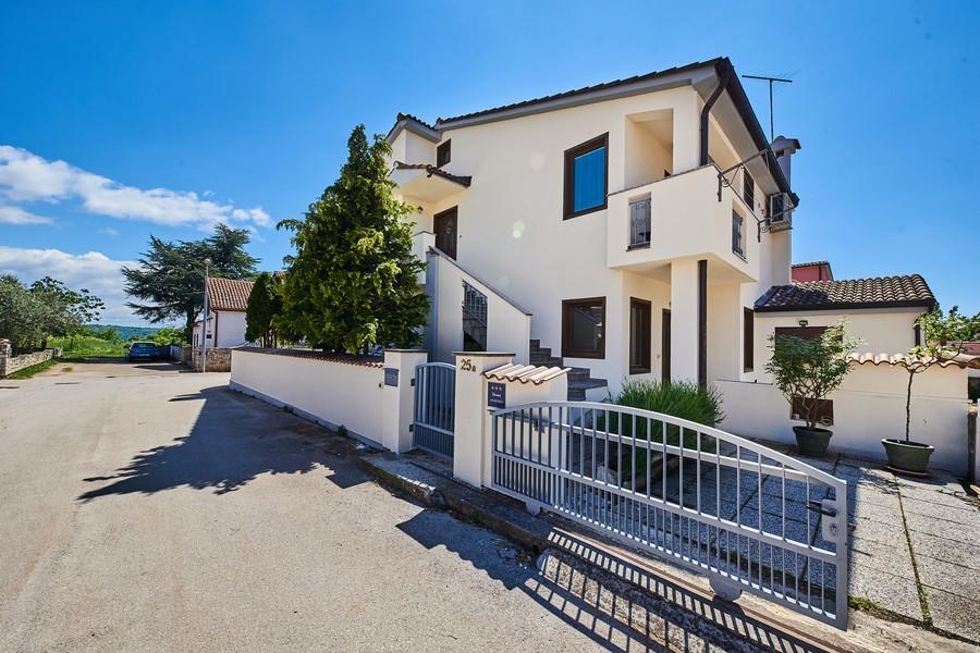 Apartment Iriska Novigrad Istria Exterior foto